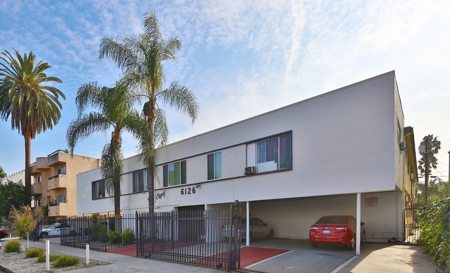 LOS ANGELES Apartment: 6126 ELEANOR AVE