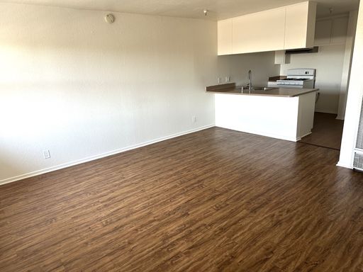 Kornblum Ave -Spacious 1 bedroom *SECTION 8 WELCOME* – photo 1