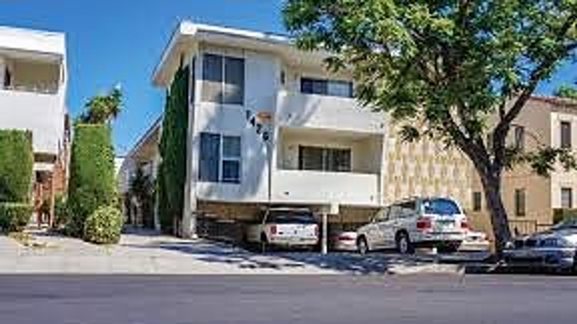LOS ANGELES Apartment: 1426 ORANGE GROVE AVE.