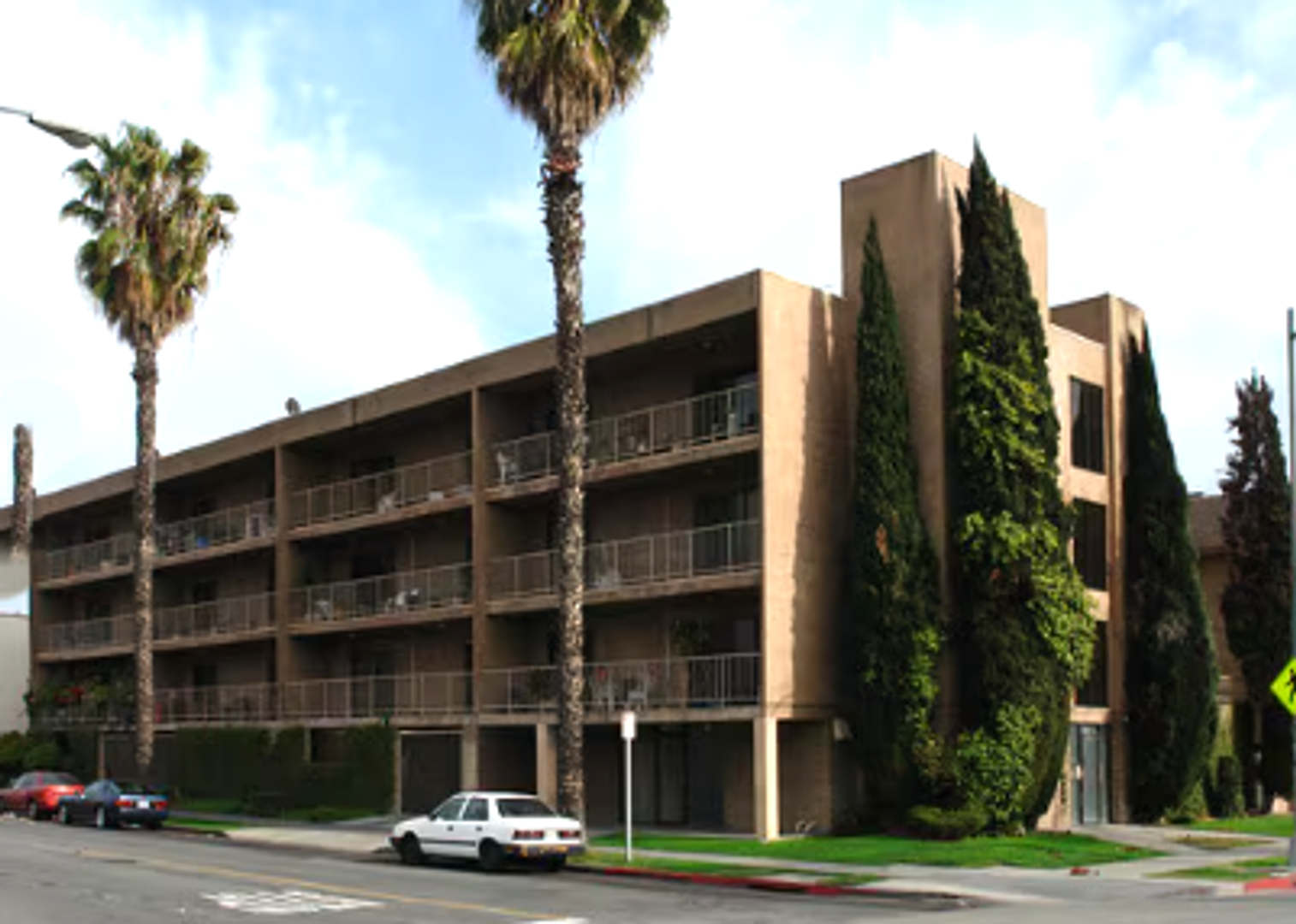 LONG BEACH Apartment: 1160 PACIFIC AVE.