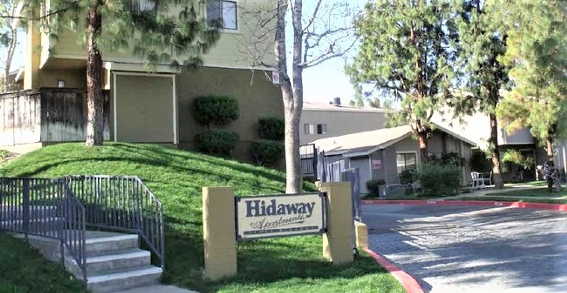 CANYON COUNTRY Apartment: 27077 HIDAWAY AVE