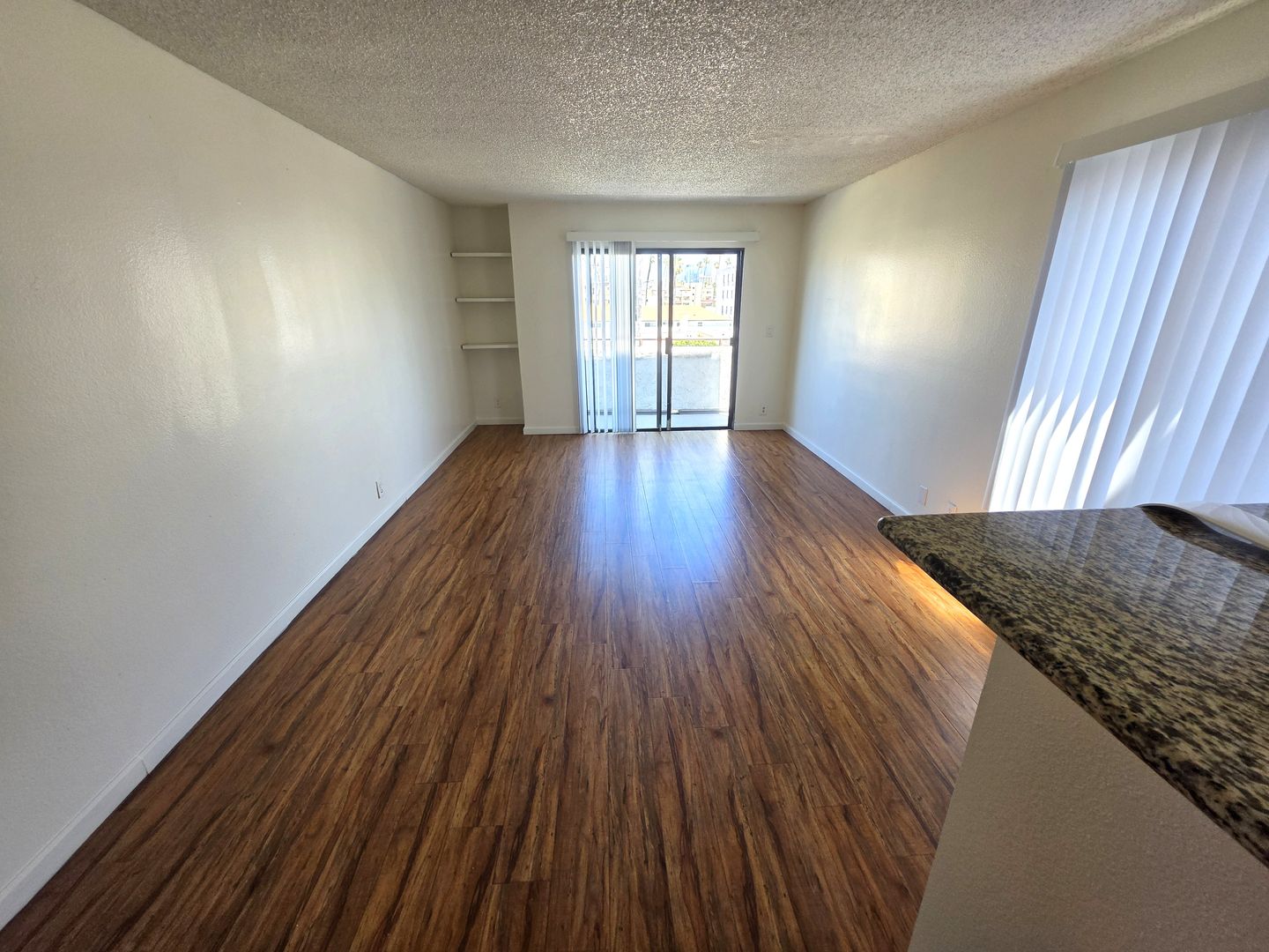 LOS ANGELES Apartment: 519 S. GRAMERCY PL.