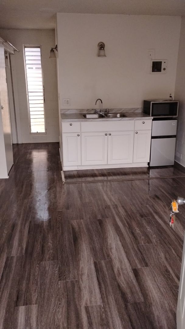 LOS ANGELES Apartment: 1601-1609 BELOIT AVE