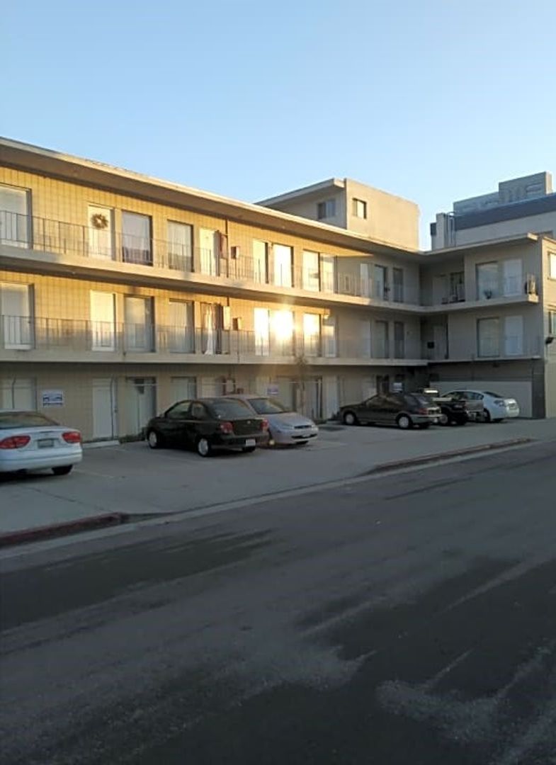 LOS ANGELES Apartment: 1601-1609 BELOIT AVE