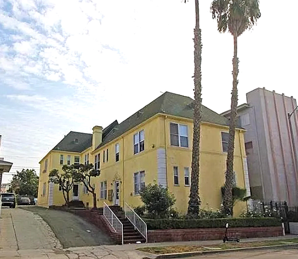 LOS ANGELES Apartment: 848 S KINGSLEY DRIVE