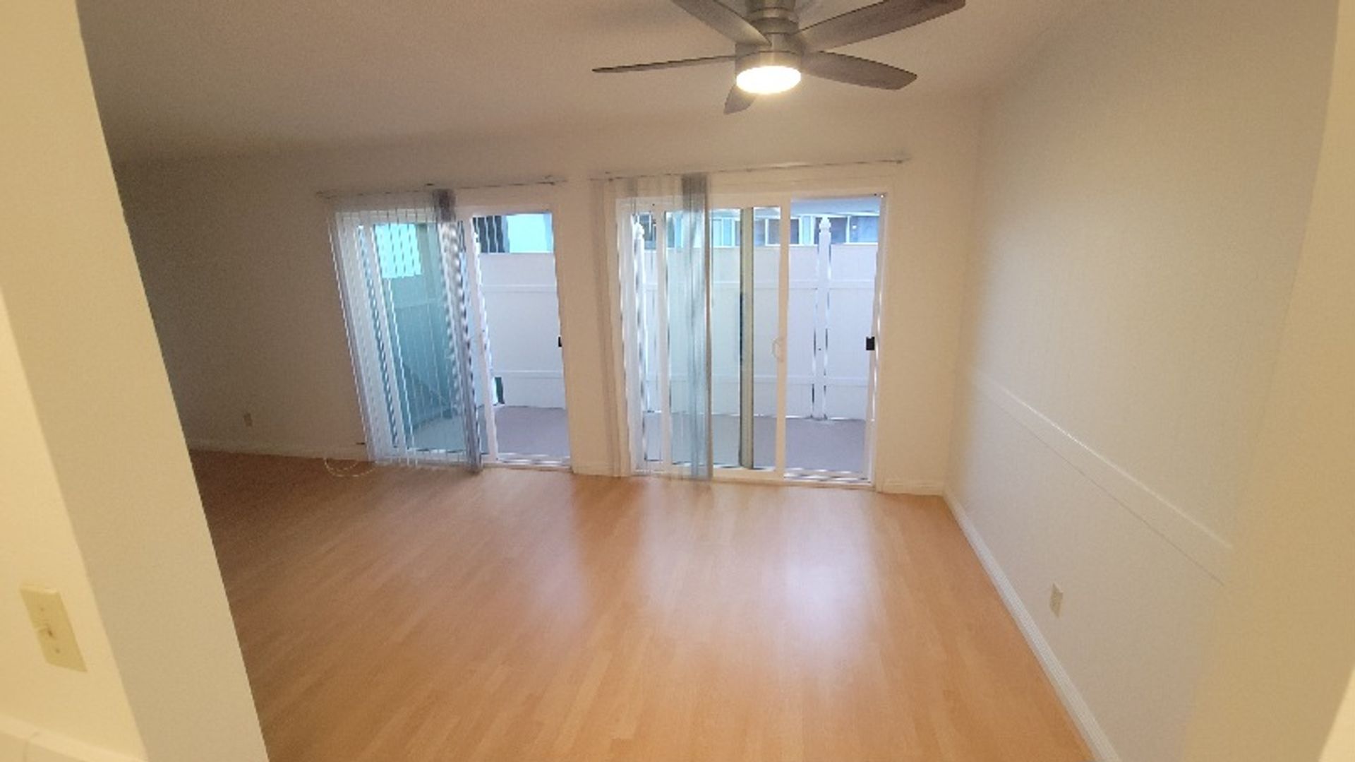 REDONDO BEACH Apartment: 511 AVE G
