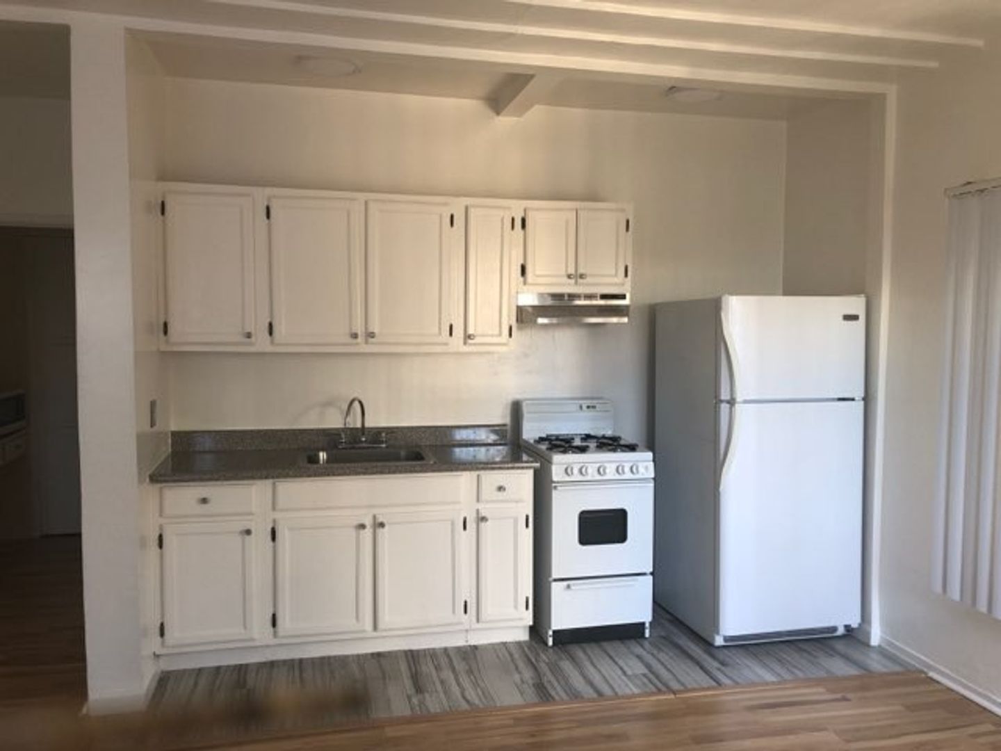 LOS ANGELES Apartment: 1772-1782 ORCHID AVE.