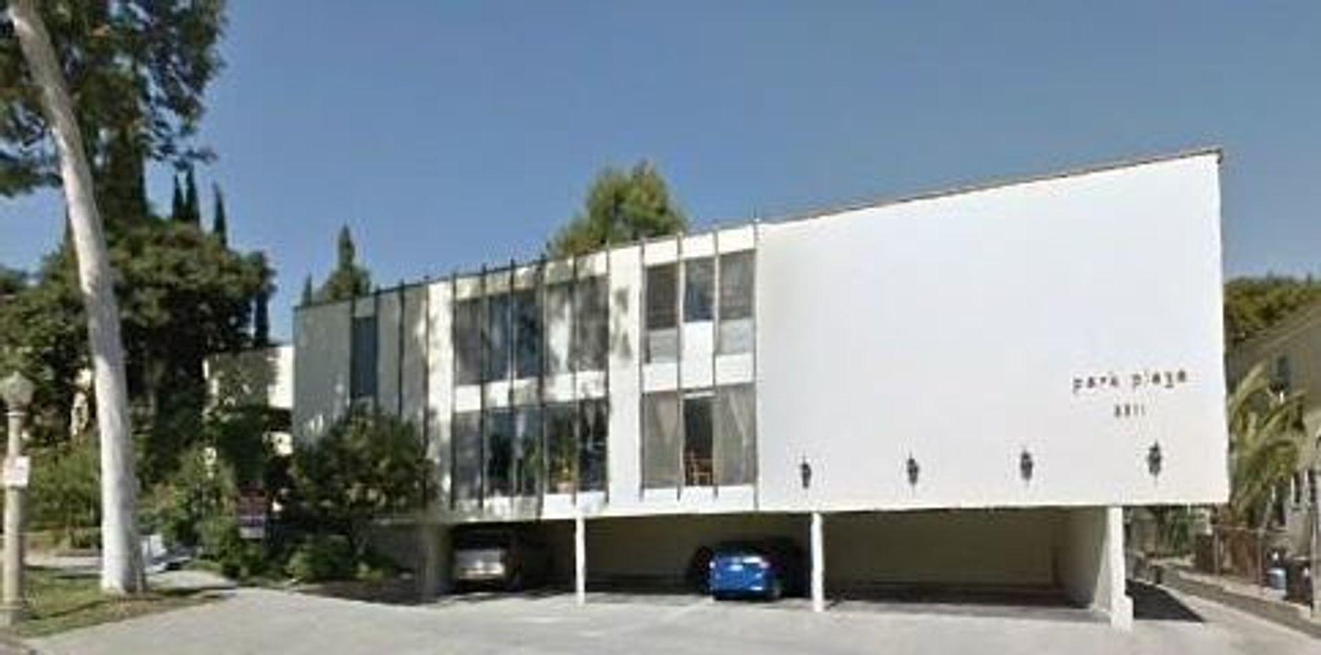 LOS  ANGELES Apartment: 3311 ROWENA AVE.