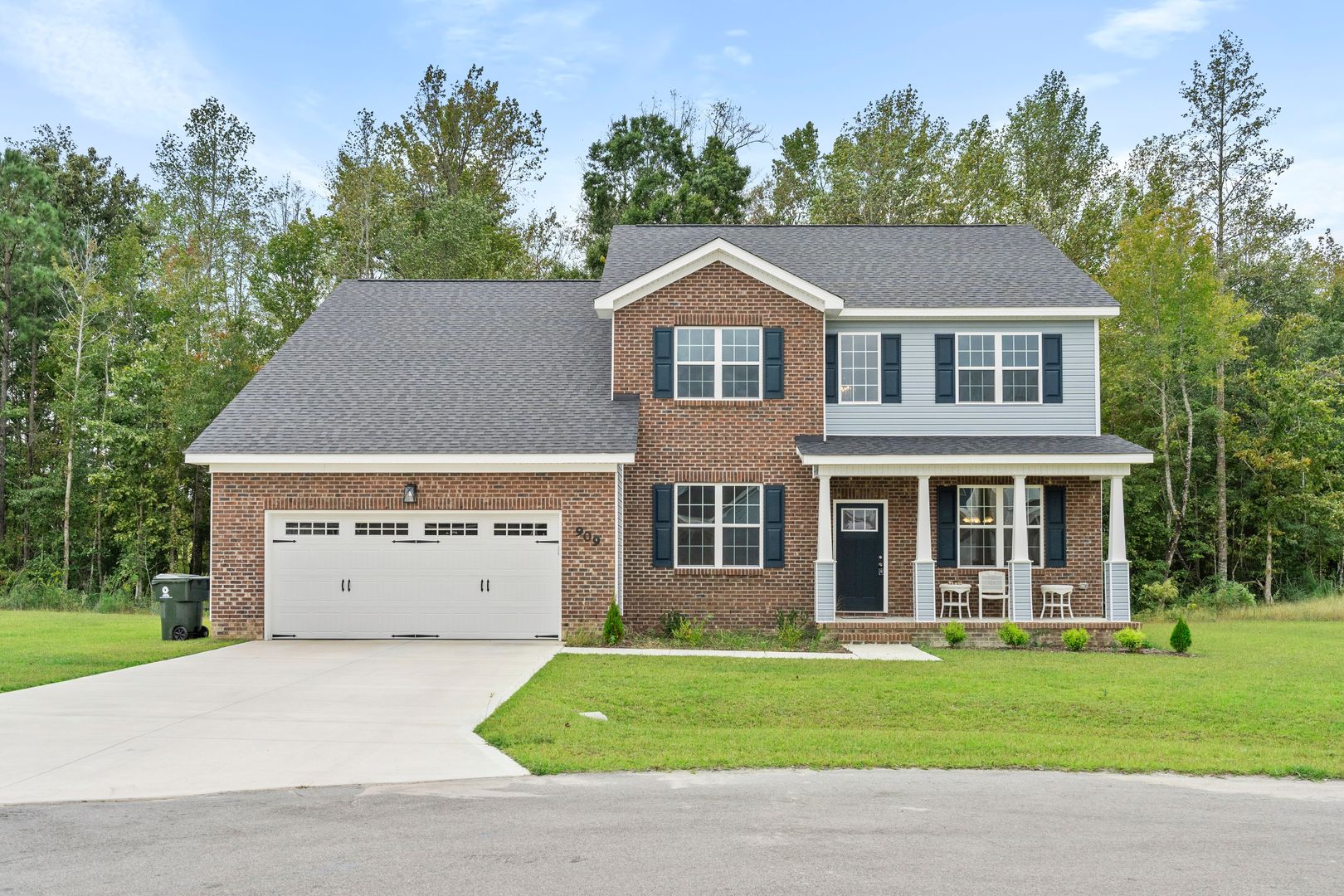 Jacksonville House: 909 Freewoods Ct
