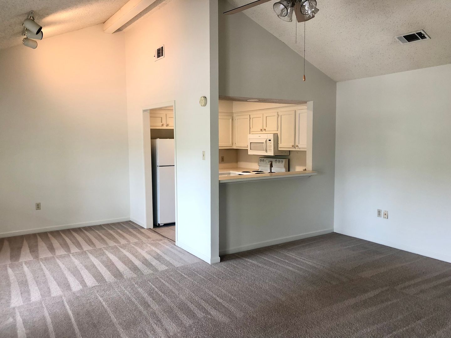 Baton Rouge Condo: 5131 Nicholson Drive B04