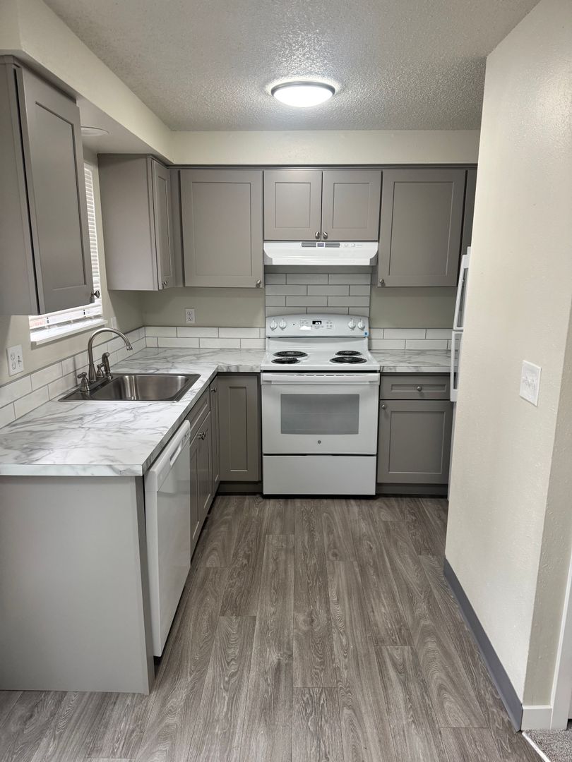 Corvallis Apartment: 924-928 NW Sycamore