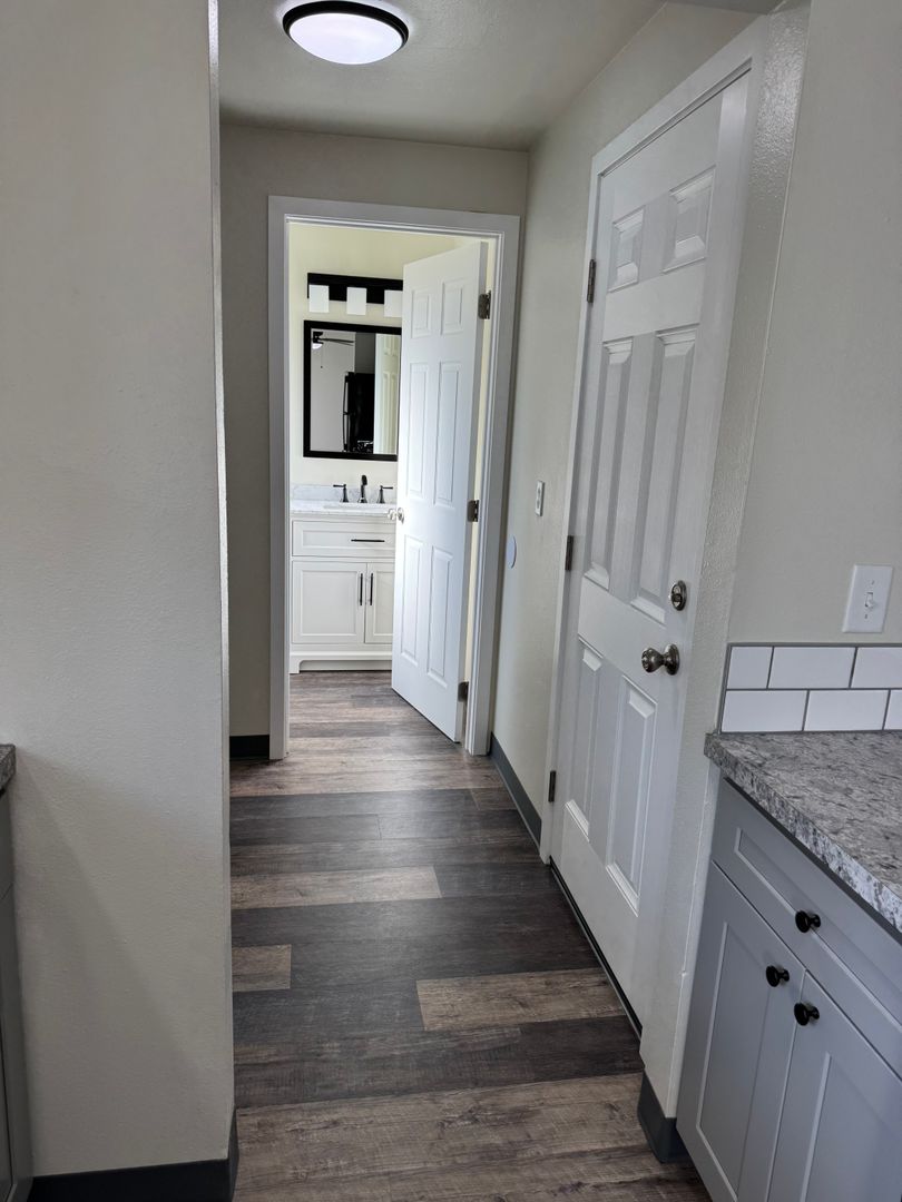 Remodeled 2 Bedroom for only $1495/mo 8 of 12