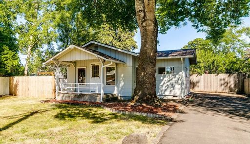 2 Bedroom Home in Springfield – photo 1