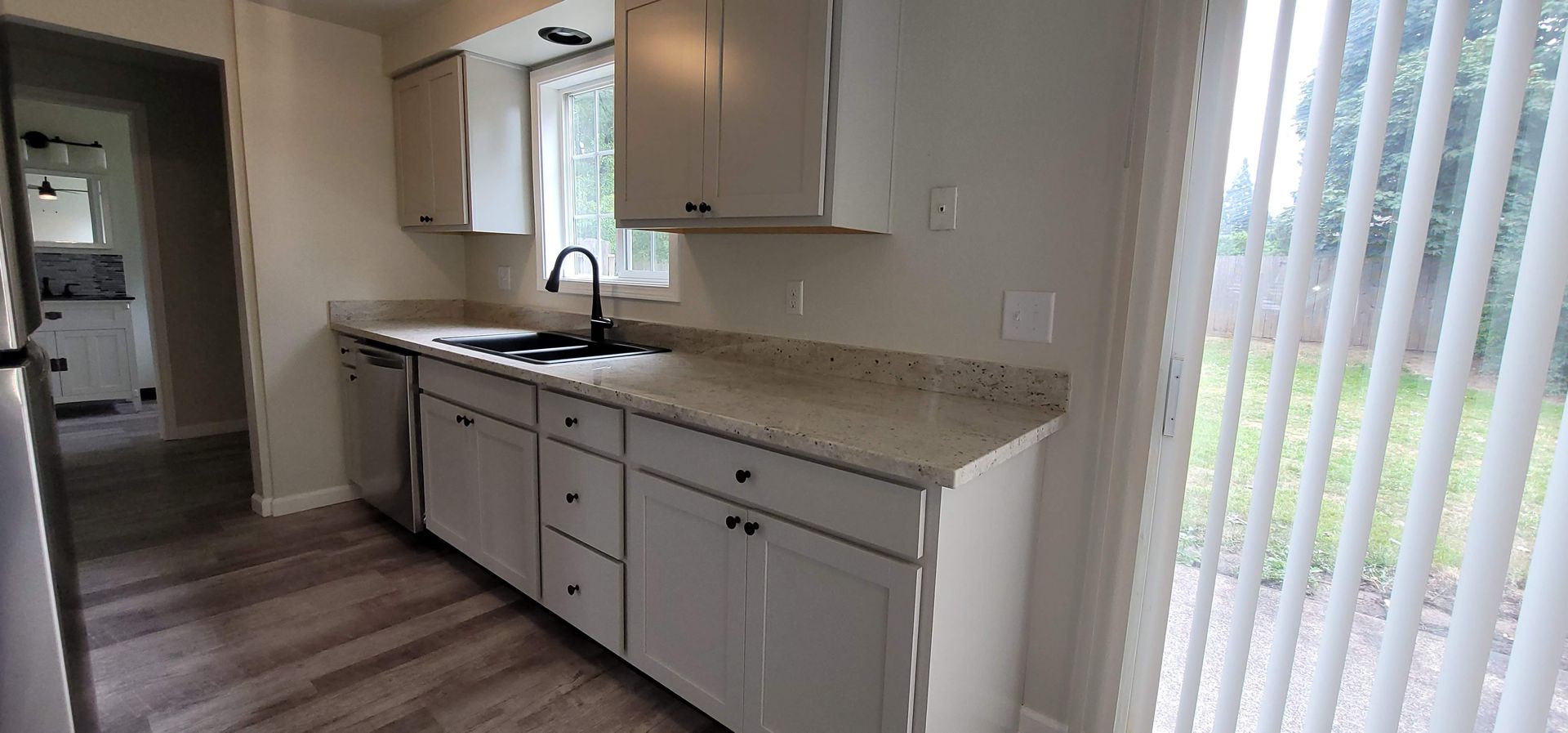 No Rent in Until 10/1! 4 of 12
