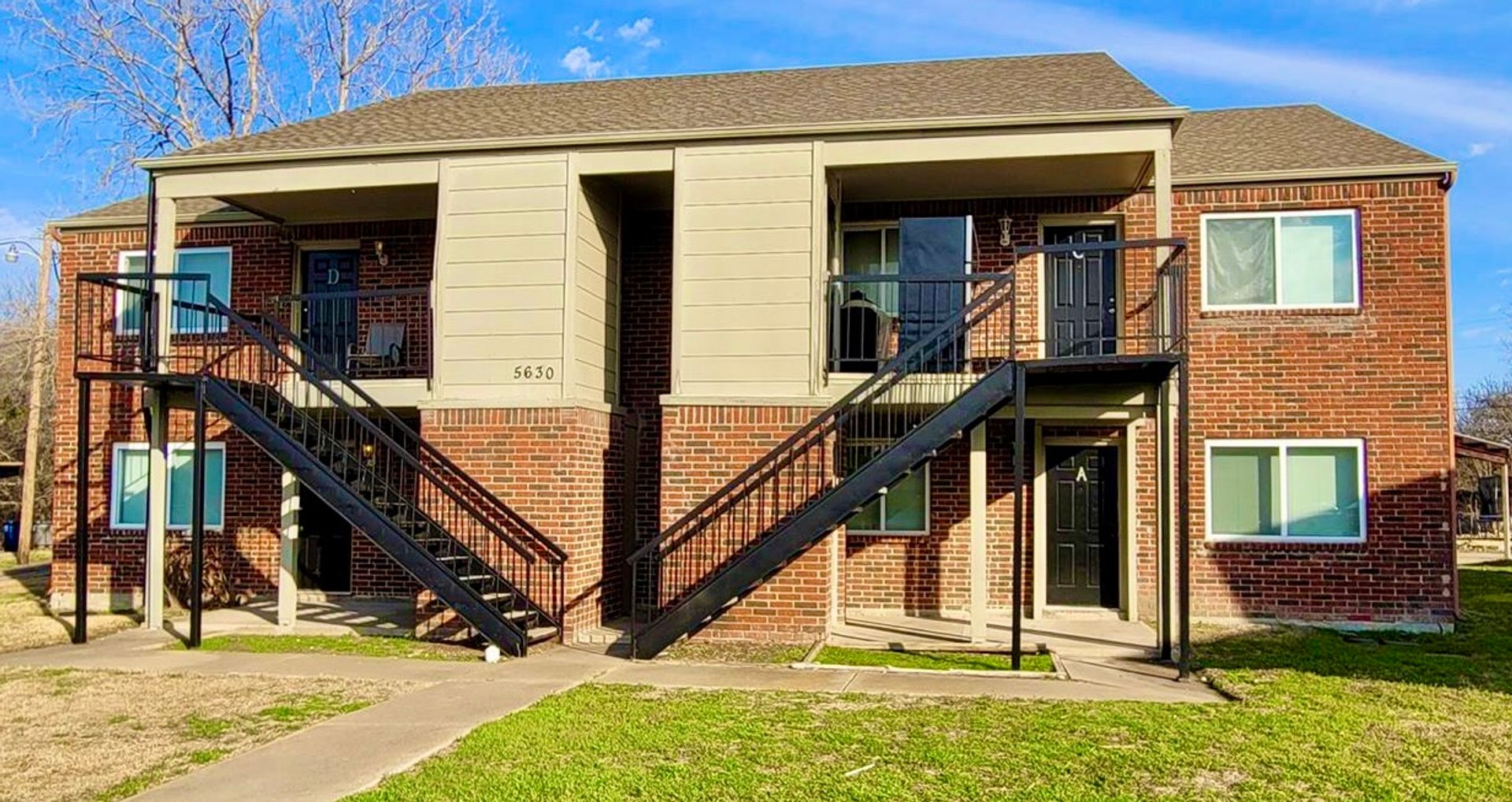 Sachse Apartment: 5630 Brookview Court