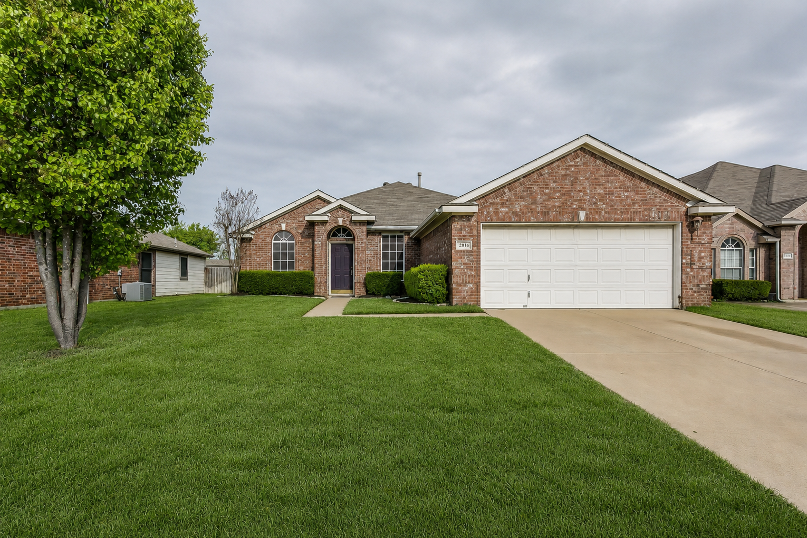 Burleson House: 2816 Oakdale Drive