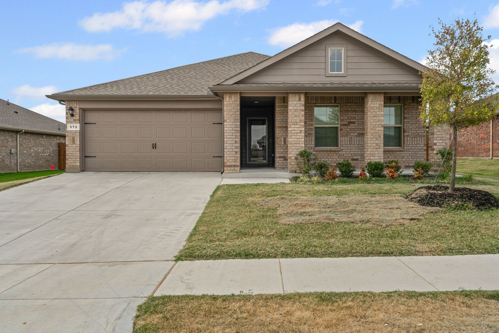 Cleburne House: 373 Wildrose Circle