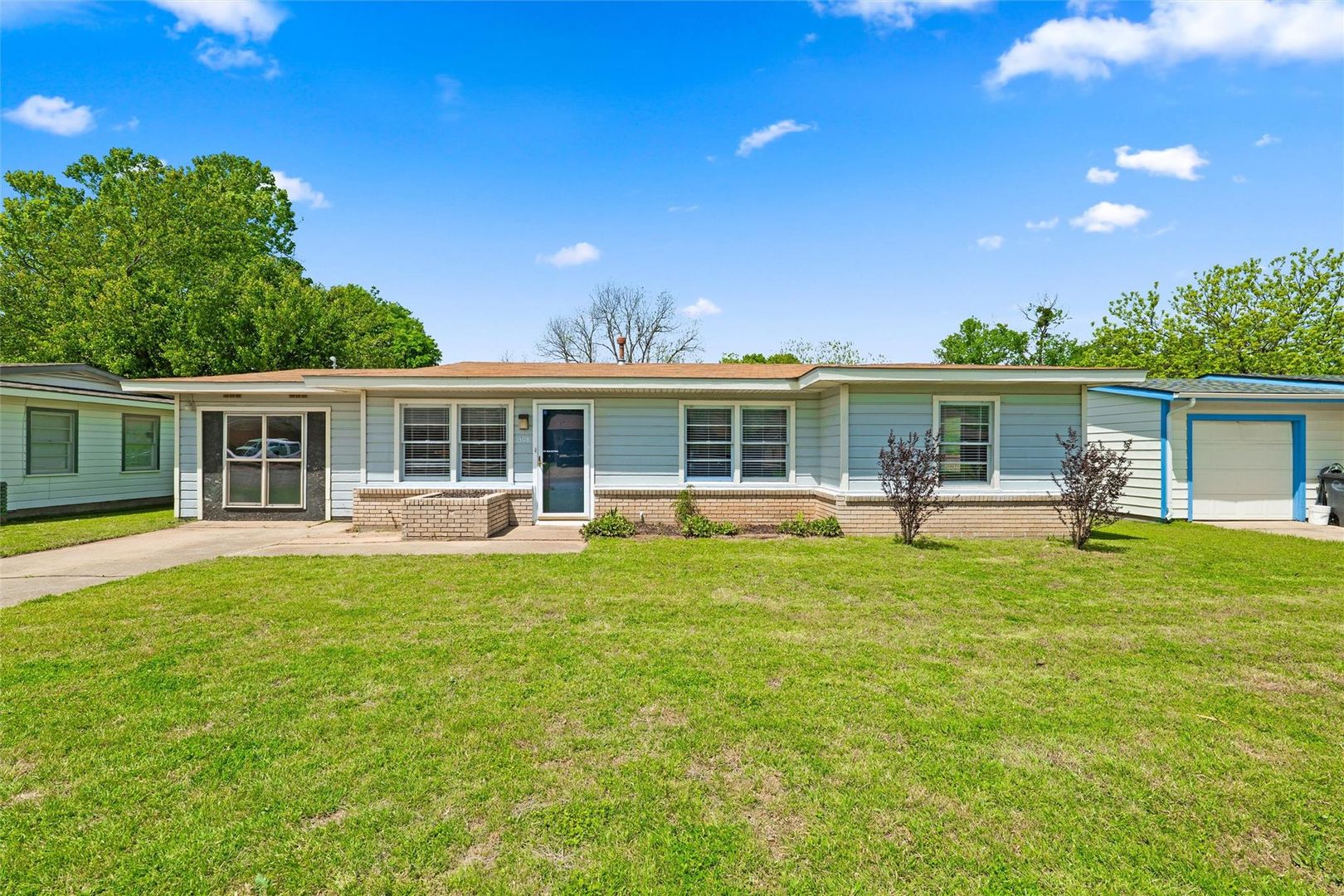 Cleburne House: 1308 Rose Avenue