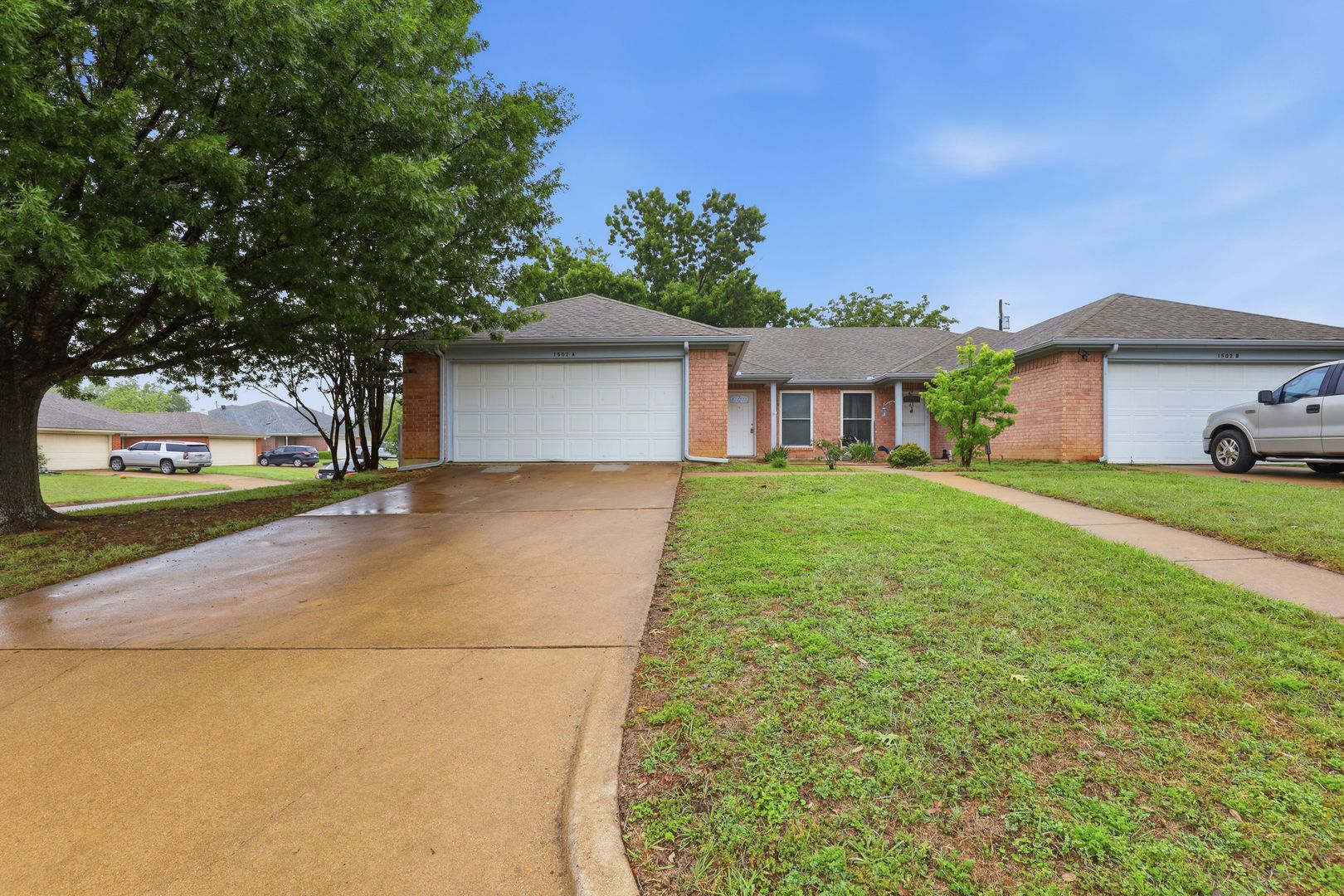 Cleburne Multiplex: 1502 Sharron Court
