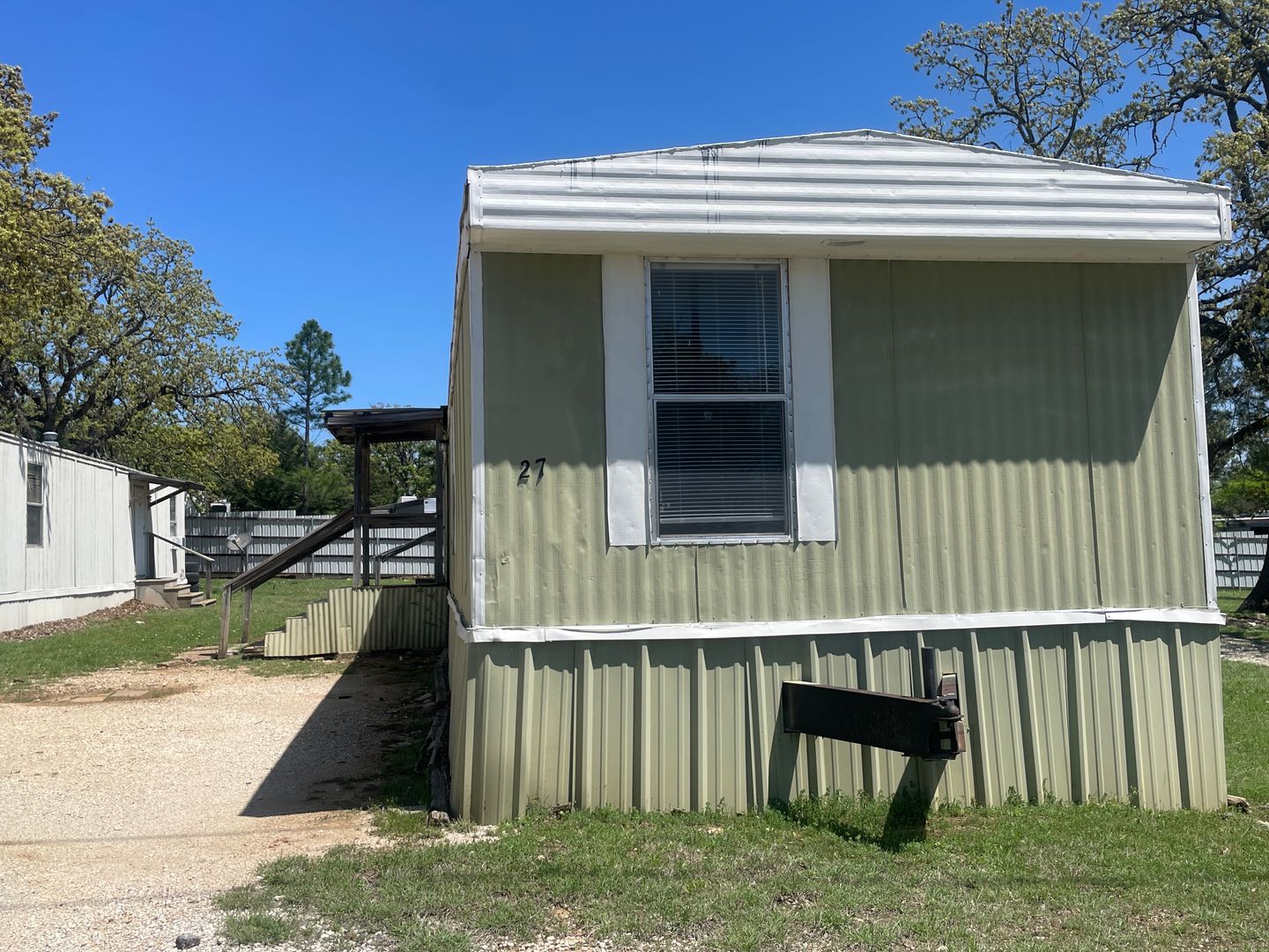 Keene House: 27 Blue Star Drive