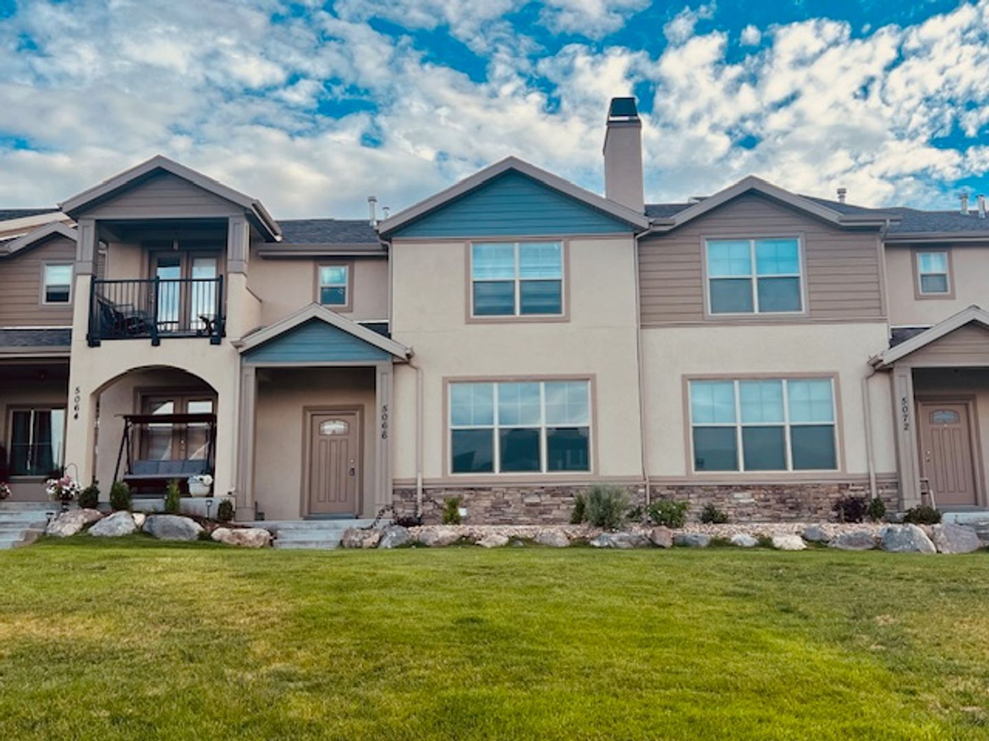 4-Bedroom Herriman Townhome w/2-car Garage