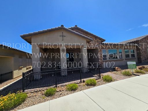 GORGEOUS HERITAGE AT CADENCE SINGLE STORY Townhome! READY FOR MOVE IN! – photo 1