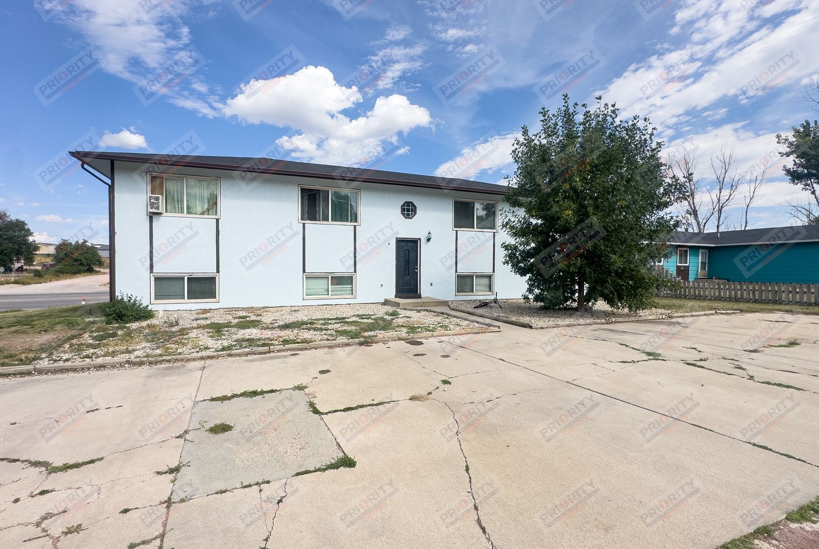 Gillette Apartment: 6605 Robin Dr