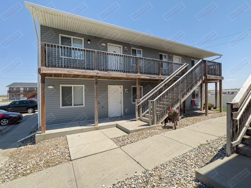 Upstairs 2 bedroom, 1.5 bath apartment