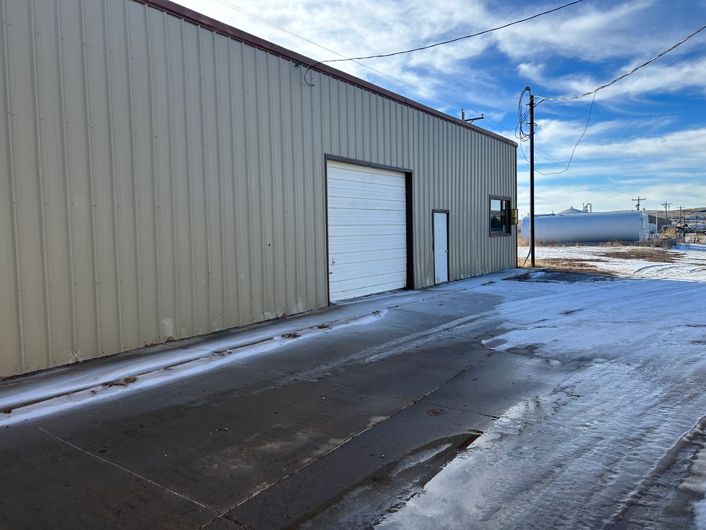 2020 Schoonover St Shop D, Gillette, WY 82718