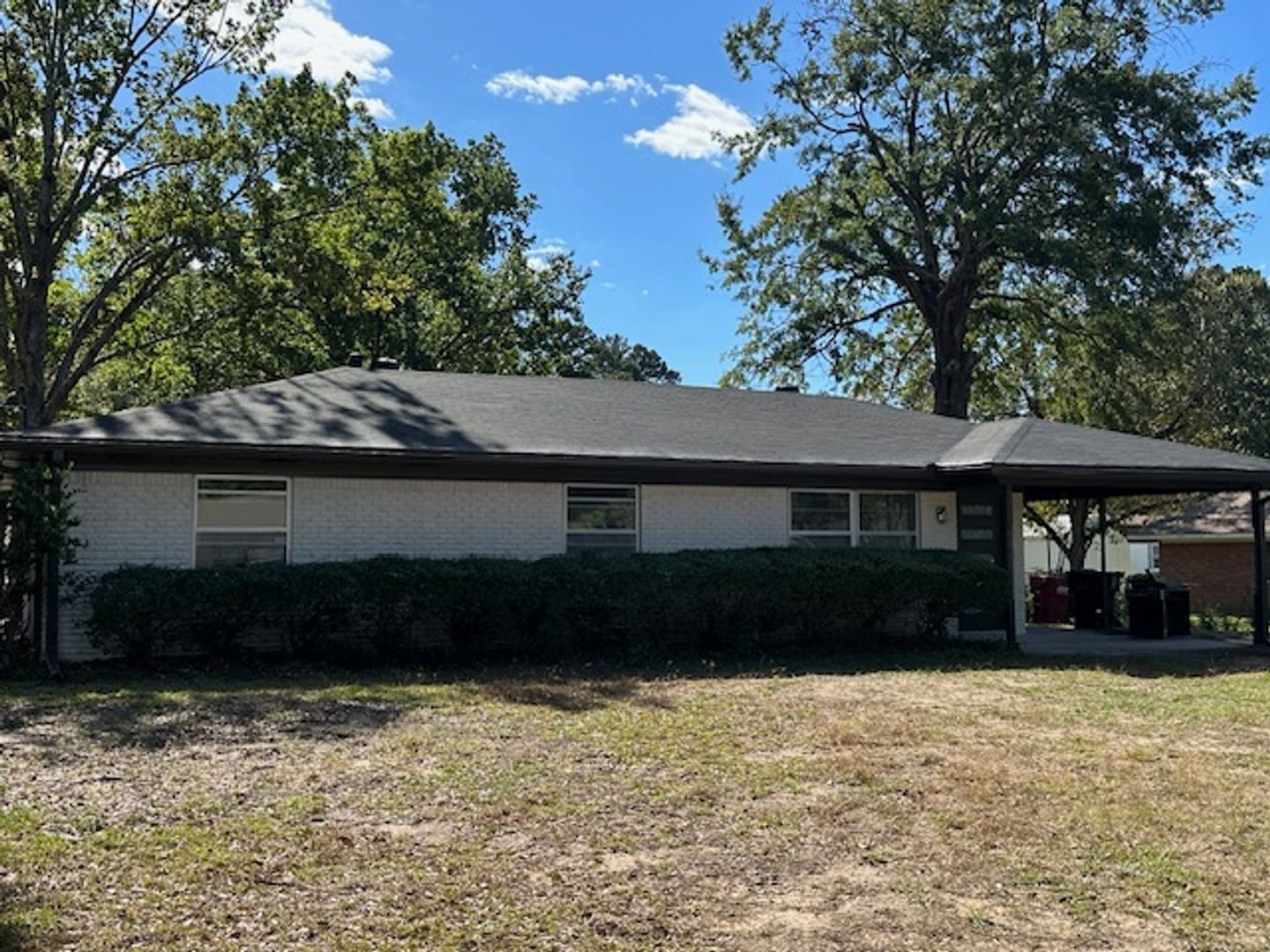 Longview House: 202 Collins