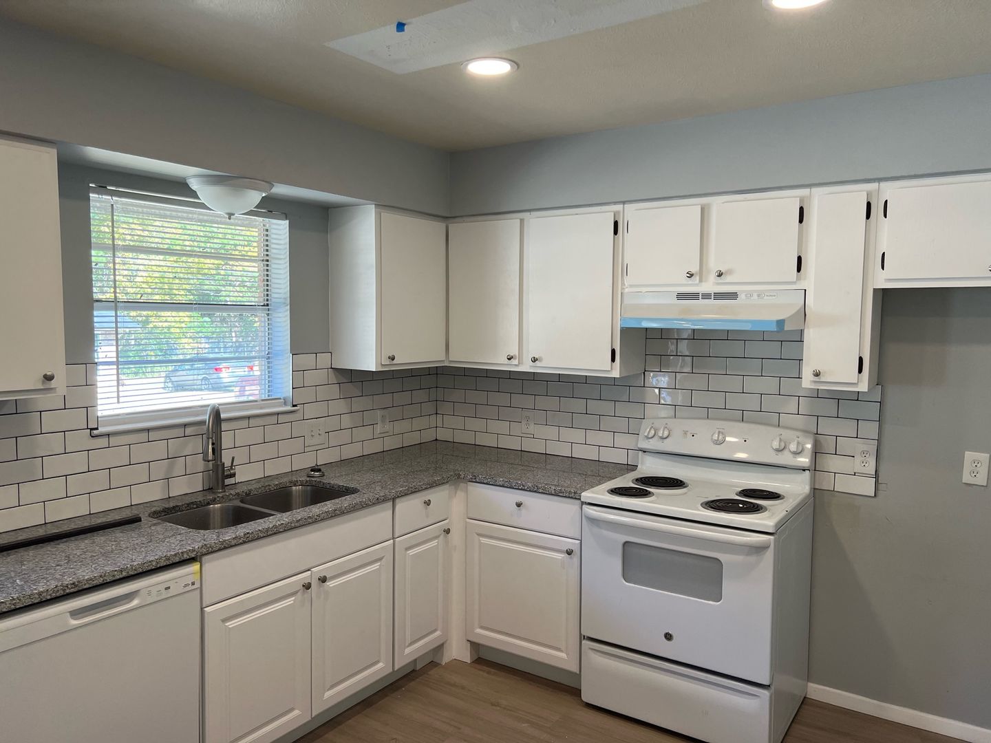 Longview Apartment: 2923 2925 Bernice