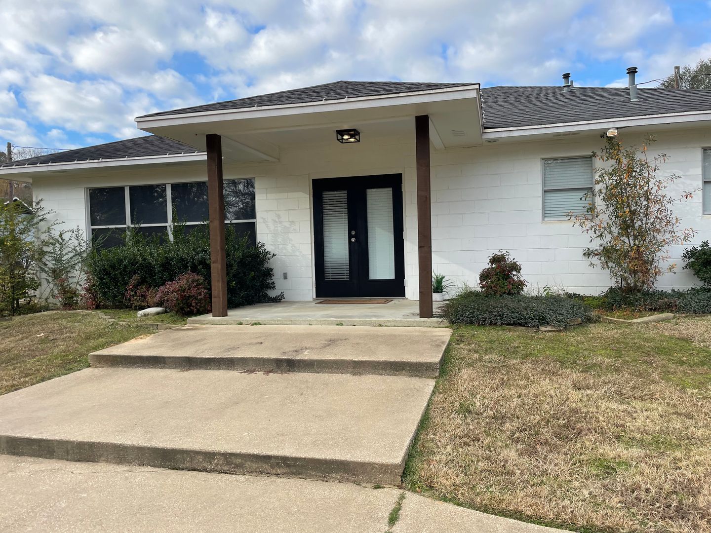White Oak House: 710 E Center