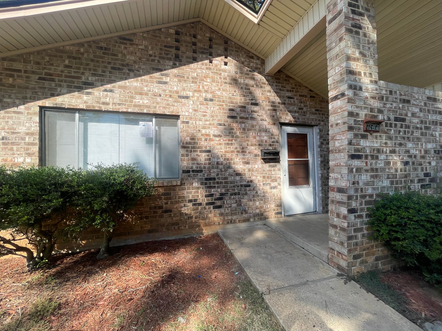 Longview Apartment: 415 Glover