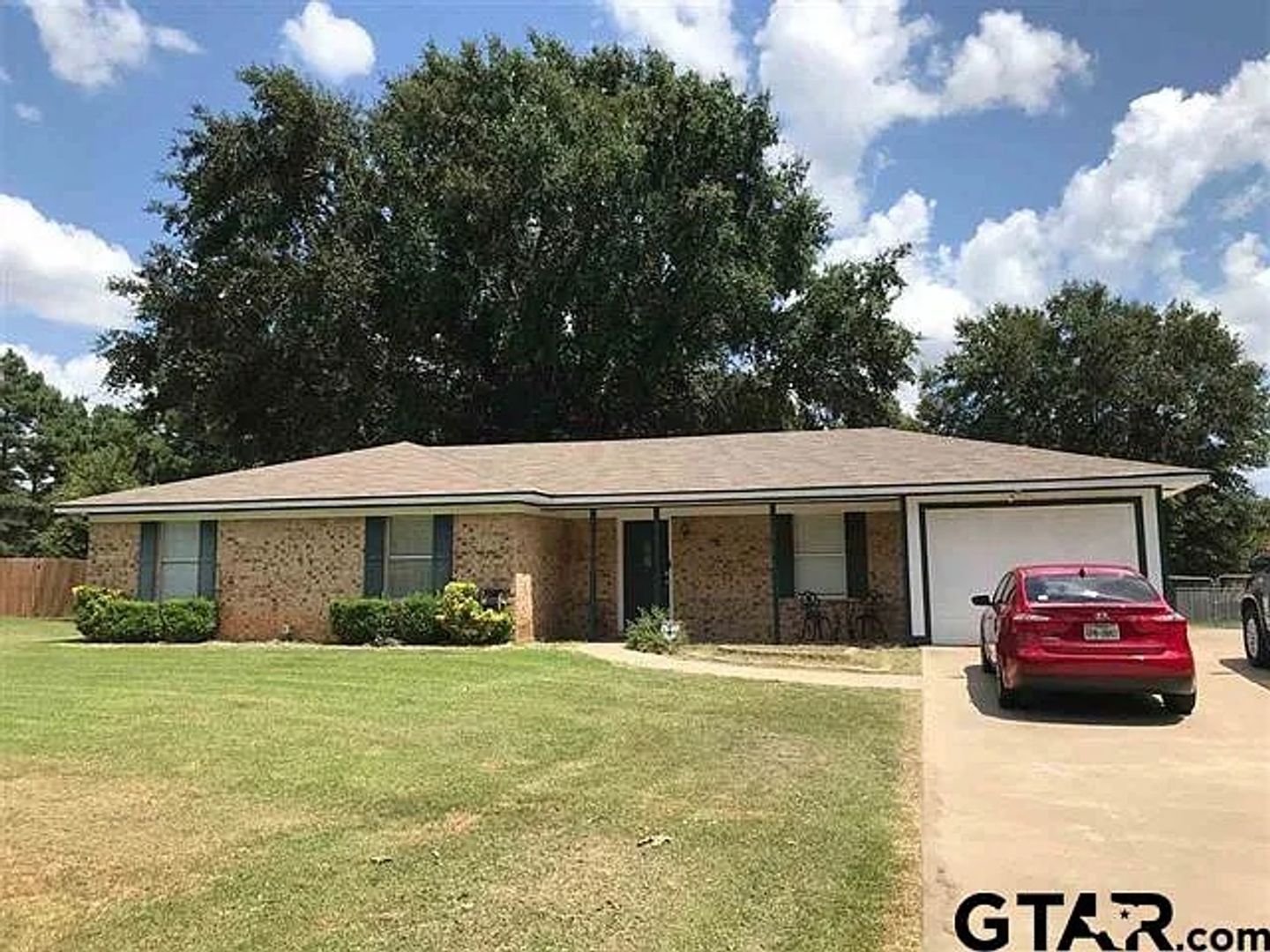 Longview House: 2888 Matt