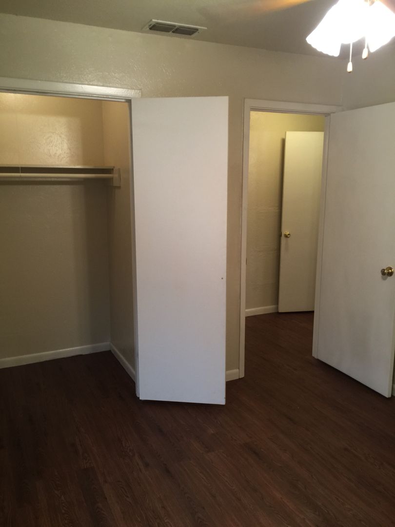 Hawkins Apartment: 629 S Beaulah