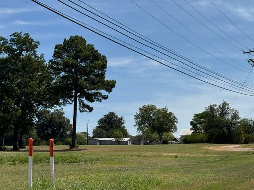 VACANT LAND ... power and water available