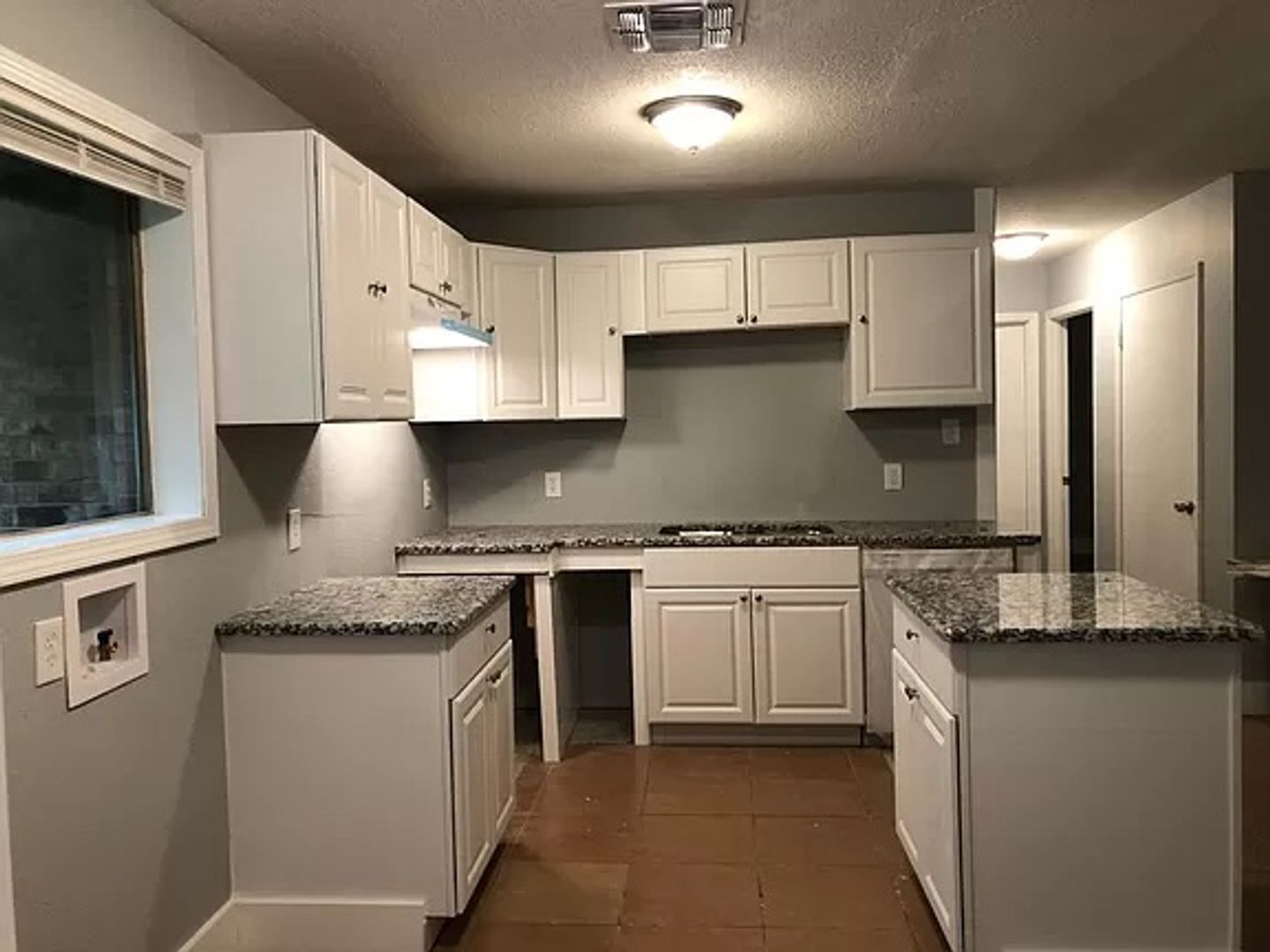 Longview Apartment: 1431 1433 Mahlow