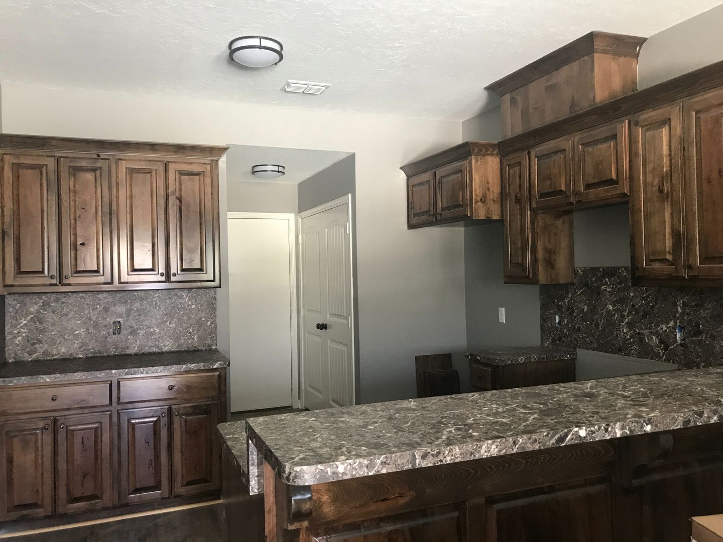 Longview Apartment: 302 Sycamore