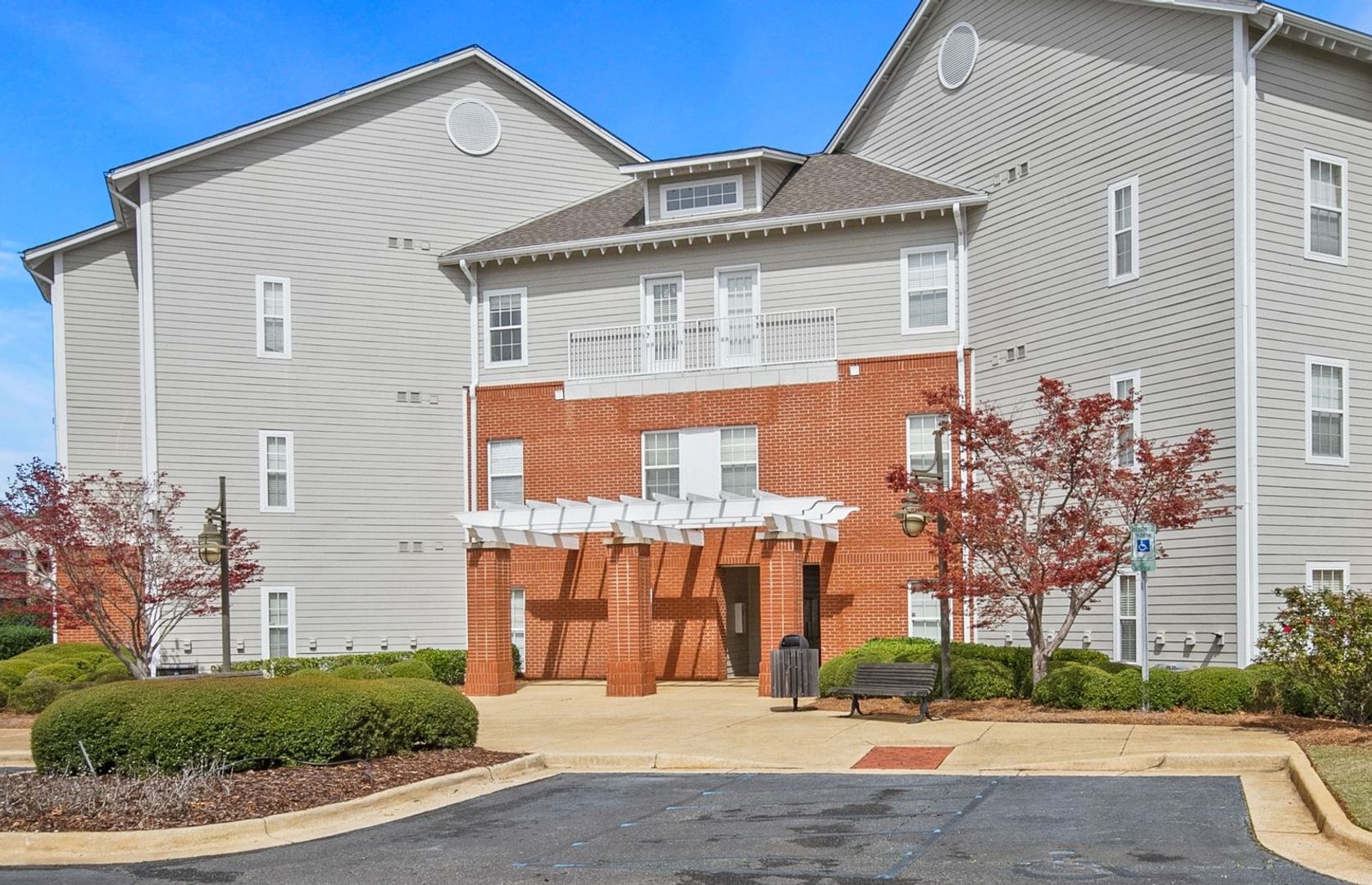 Tuscaloosa House: 303 Helen Keller Blvd