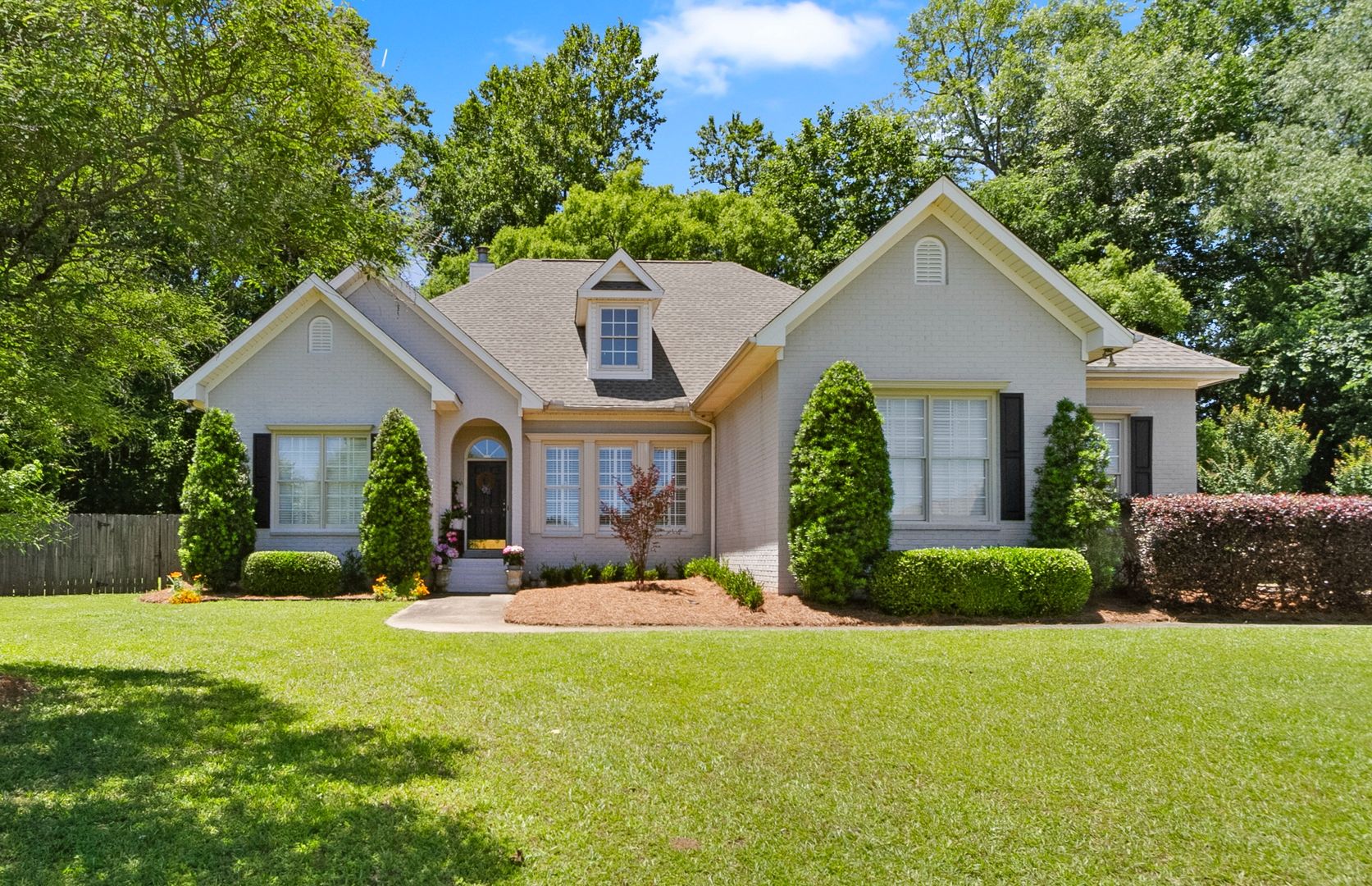 Tuscaloosa House: 853 Pin Brook Lane