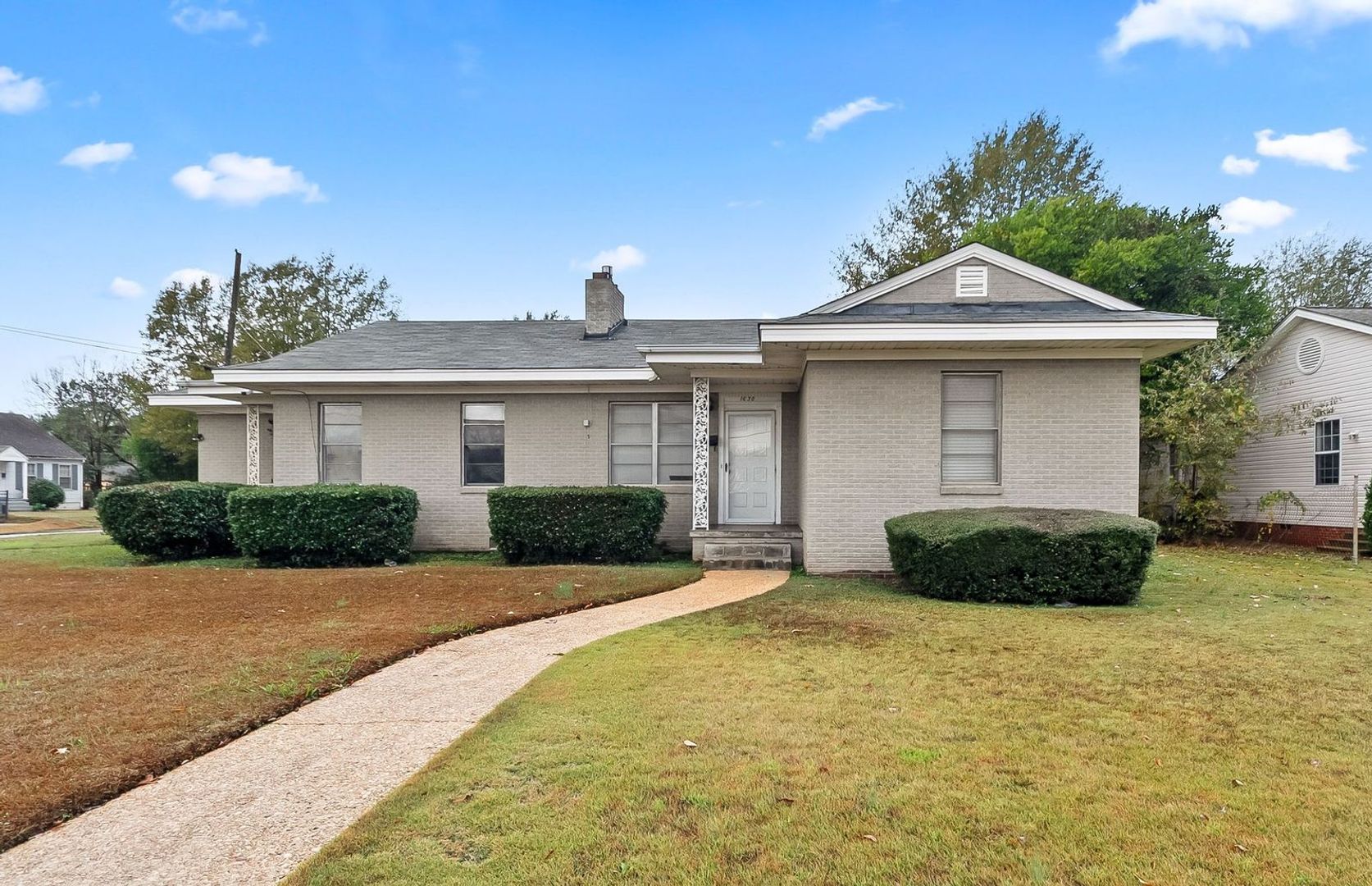 Tuscaloosa Apartment: 1630 1st Ave.