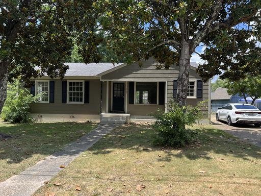 2426 4th Avenue East-3 Bed 2 Bath! Available Now! – photo 1
