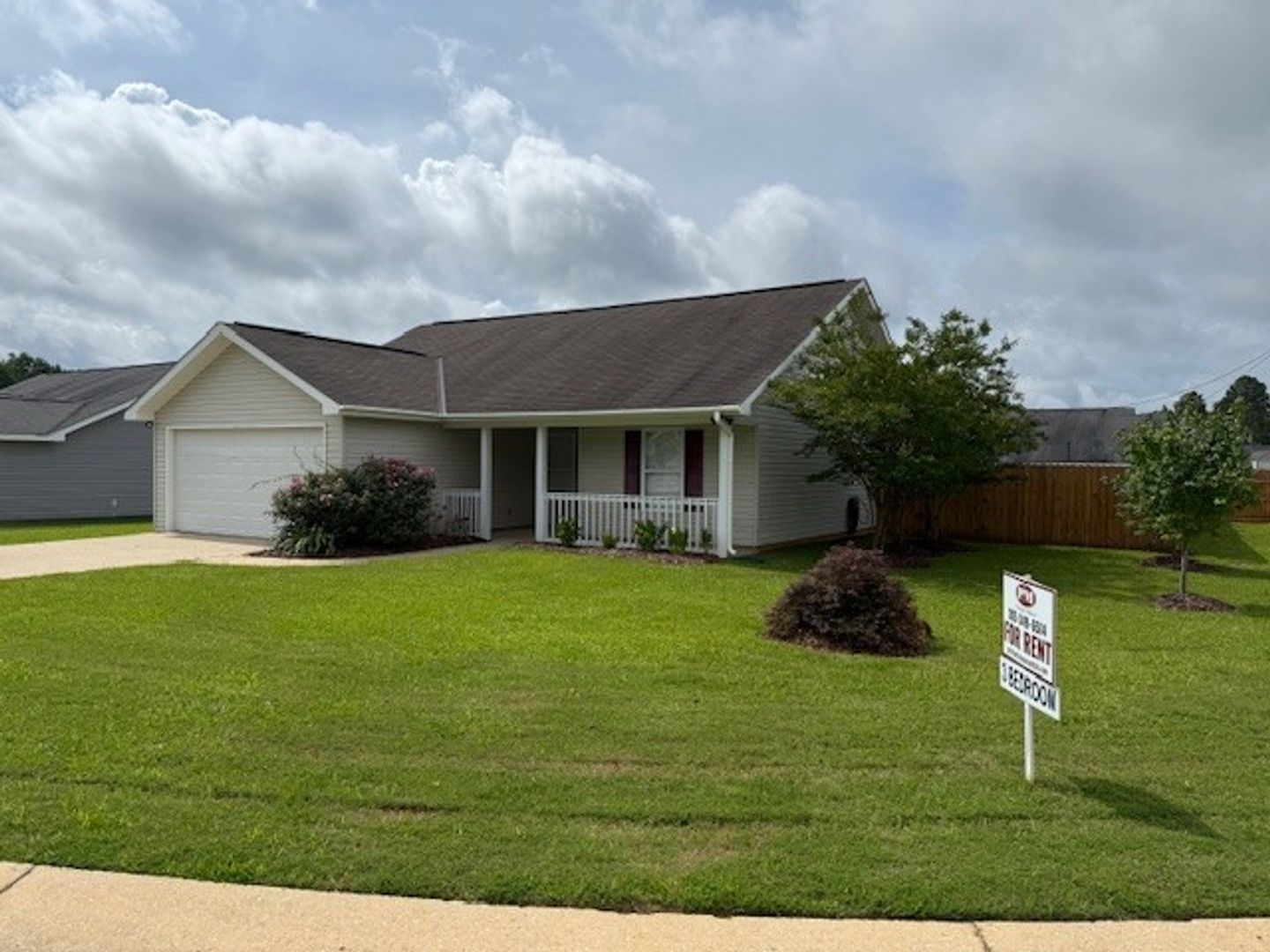 Brookwood House: 11339 Lexie Lane