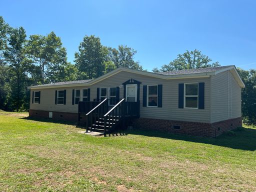 Nice 3 Bedroom 2 Bath Available Now! Schedule your tour and Apply today!
