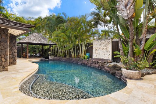 Large 6 Bedroom/5 Bathroom Home on Quiet Kailua Private Lane with Heated Pool and Spa Available 10/1/26 – photo 1