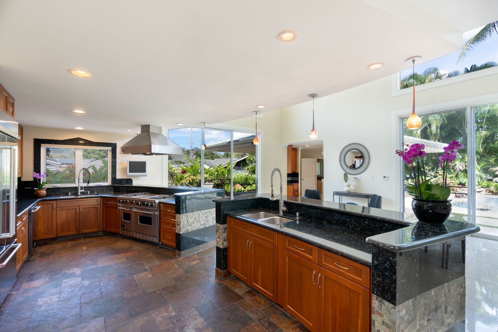 San Luis 260 Portlock Road (GT20) 8 of 8