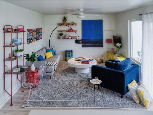GORGEOUS 2 BEDROOM + 2 BATH – photo 1