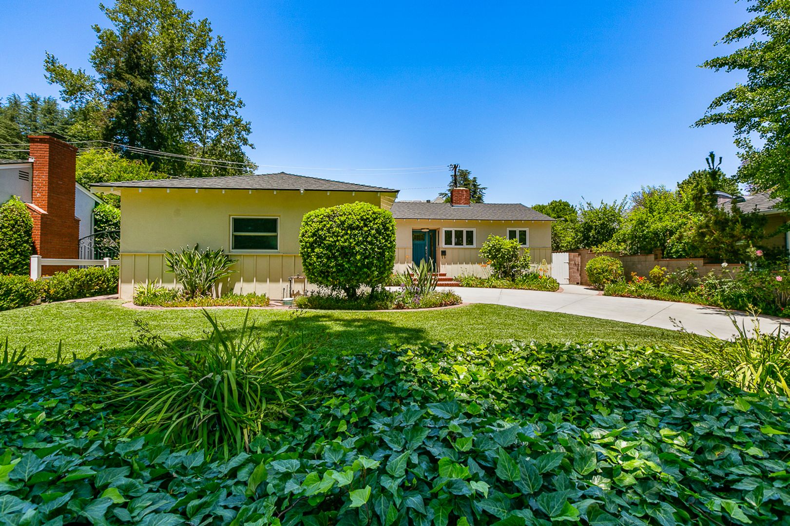 Pasadena House: 1325 Lomay Pl