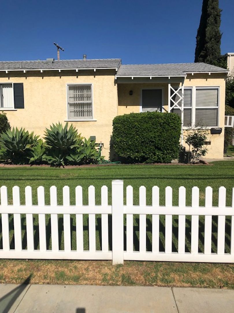 Burbank Apartment: 321 W. Alameda Ave
