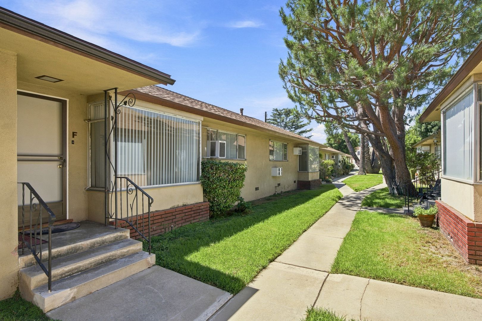 Alhambra Apartment: 312 N Atlantic Blvd
